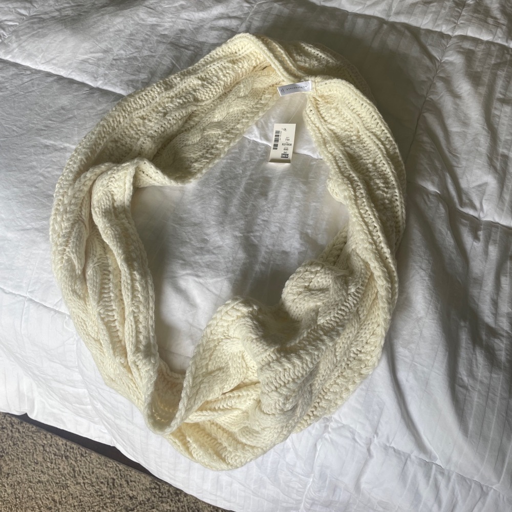Brand new AéRopostale infinity scarf